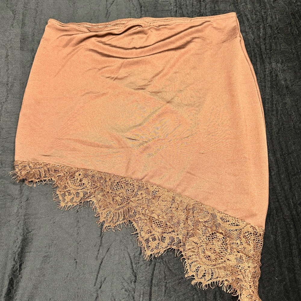 SHEIN Asymmetrical Tan Skirt with Lace Trim